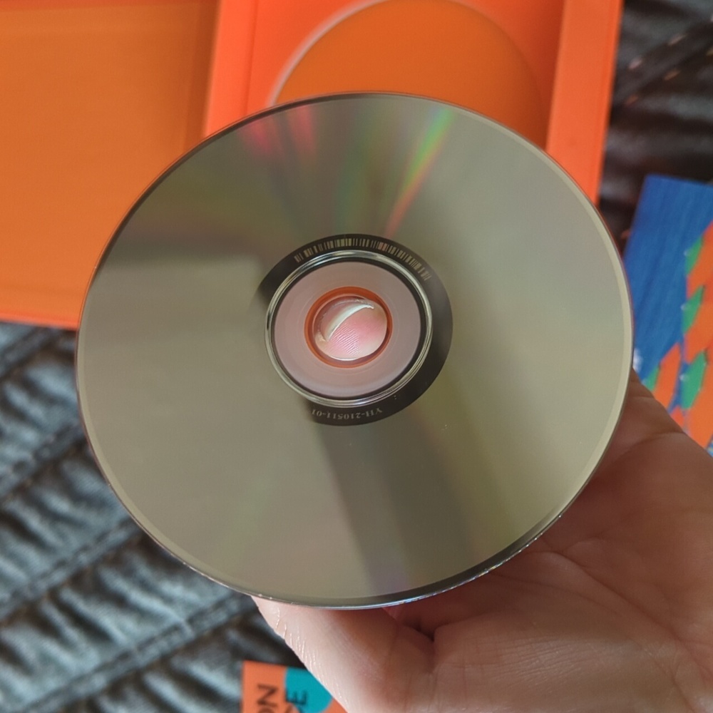 NEW IN BOX BTS Butter Album Peaches - Picture 6 of 8